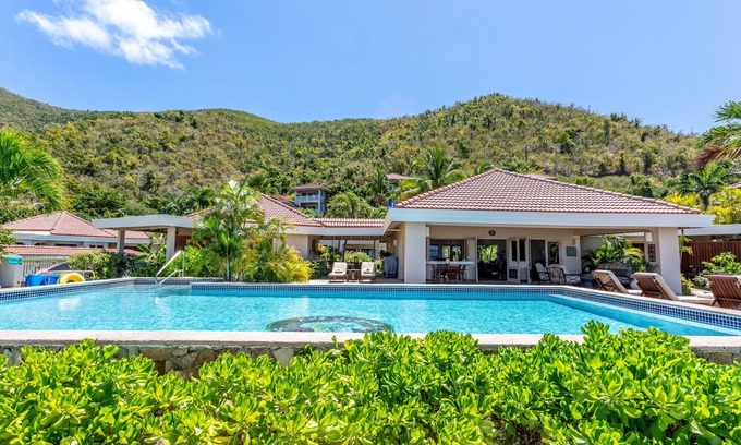 Spanish Town Villa | Sea Fans - 4 BR Beachfront Villa on Spectacular Mahoe Bay