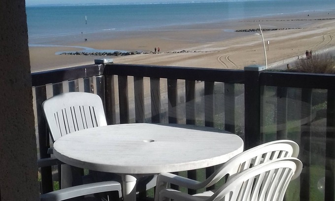 Cabourg Apartment | Sea Front Apartment Exceptional view