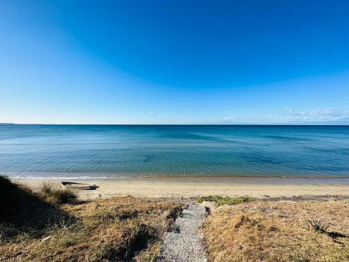 Thermaikos House | Sea front Villa Myrat