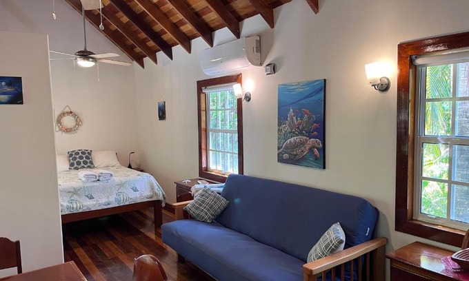 Caye Caulker House | Sea Garden Cottage