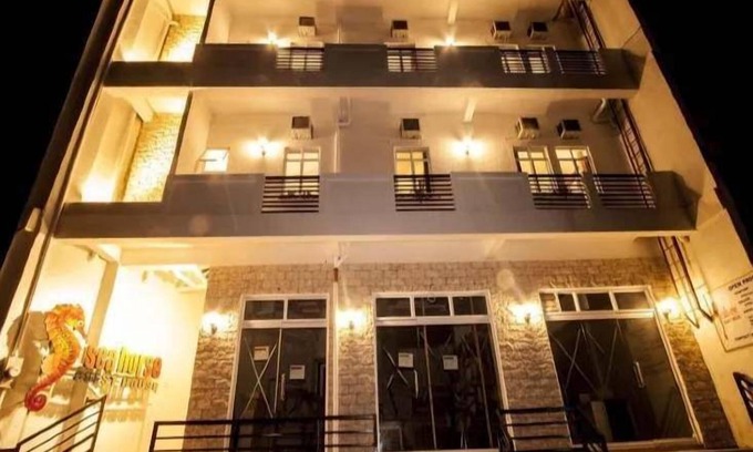 Coron Town Proper House | Sea Horse Guest House