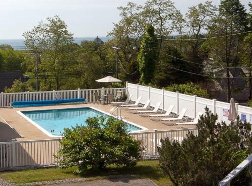 Gloucester Hotel | Sea Lion Motel