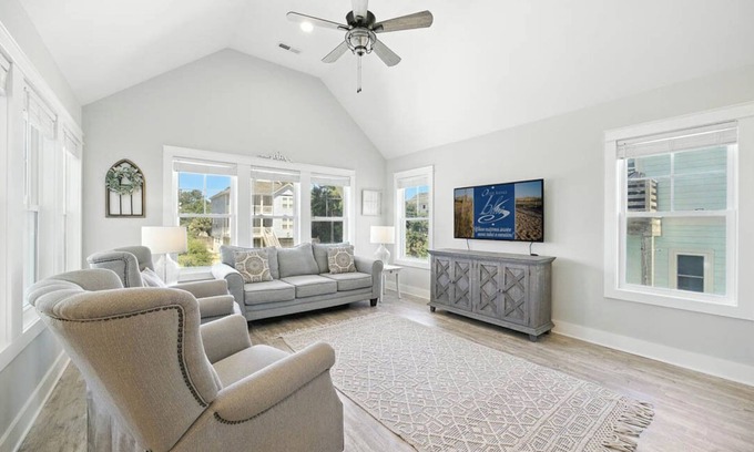 Colington House | Sea-nault View | 3,711 ft to the beach