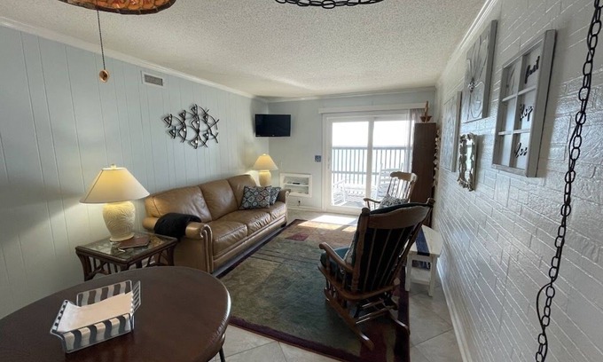 Garden City Condo | Sea Oaks 304 - Oceanfront in Garden City Beach