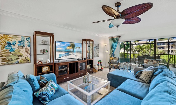 Boca Grande Condo | Sea Oats 121 - 2 bed/2 Bath - Beachview - Tennis Courts, Pool - Elevators