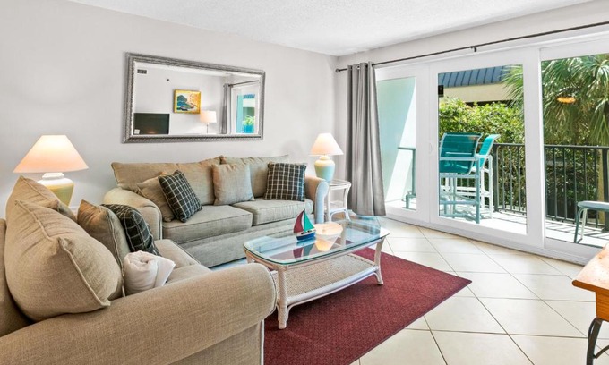 Fort Walton Beach Apartment | Sea Oats 208