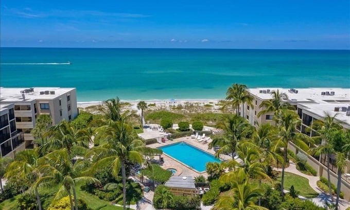 Boca Grande Condo | Sea Oats 344 by RedAwning
