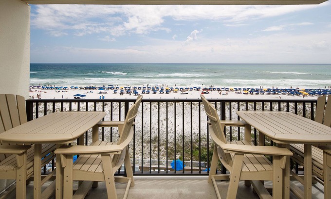 Fort Walton Beach Condo | Sea Oats 602 Updated 6th floor 2 Bedroom, 2 Bath Direct Gulf Front Condo!