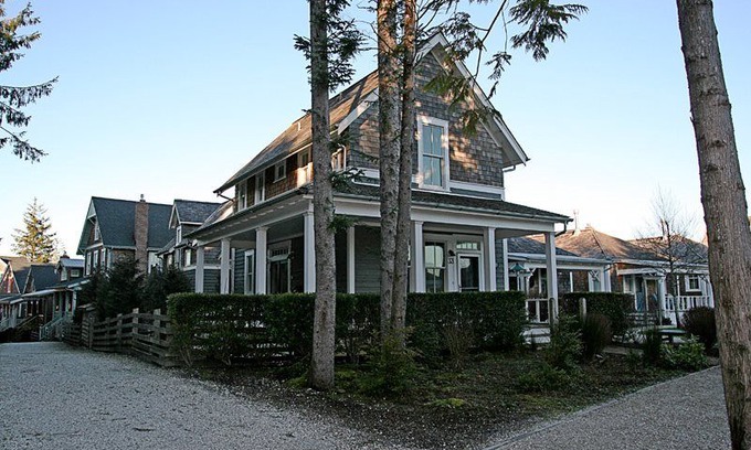 Seabrook House | Sea Otter: 3 BR / 3.5 BA seabrook in Pacific Beach, Sleeps 8