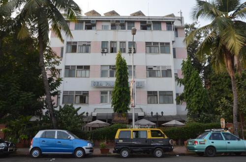 Wellington Pier Hotel | Sea Palace Hotel - near Gateway of India