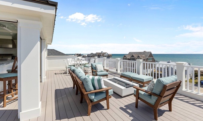 Atlantic Beach House | Sea Pearl- Exquisite New Construction with Pool & Rooftop Deck
