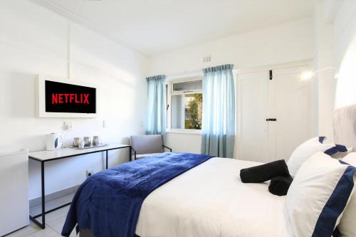 Sea Point Apartment | Sea Point apartment