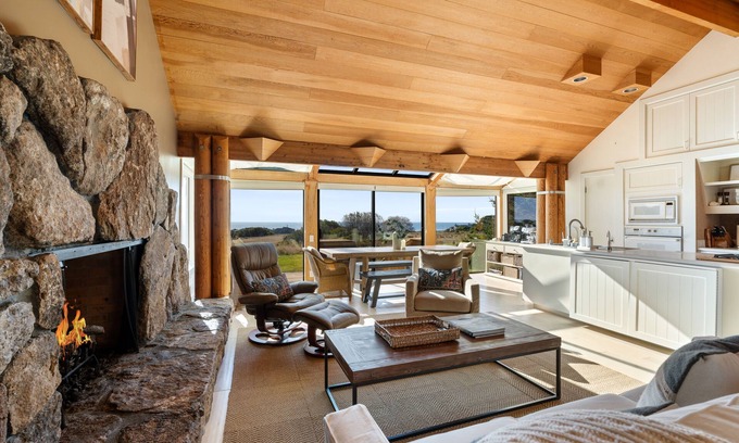 Sea Ranch House | Sea Ranch with ocean view across from Del Mar Pool