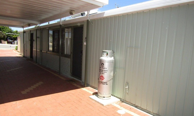 Dalrymple Apartment | Sea Salt Apartment 2 ~ Short walk to beach! Free WiFi! newly decorated!