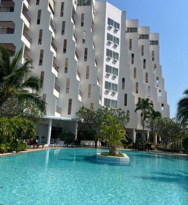 Rayong Apartment | sea sand sun resort Executive 607 Mae Rumphueng beach