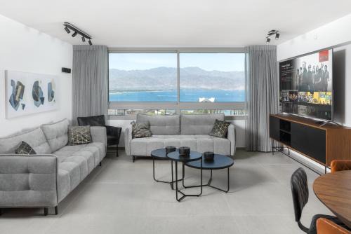 Eilat Apartment | Sea Side-Presidential Suite& Privet Jacuzzi Eilat