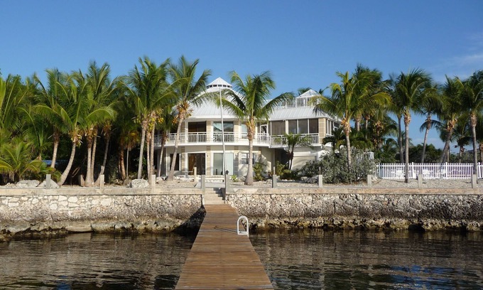 Marathon House | Sea Spell, On the Gulf of Mexico, Stunning Views, Dock, Pool and Hot Tub, 4/4