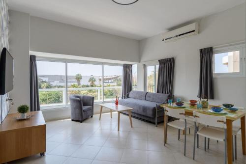 Kerem HaTeimanim Apartment | Sea Suites