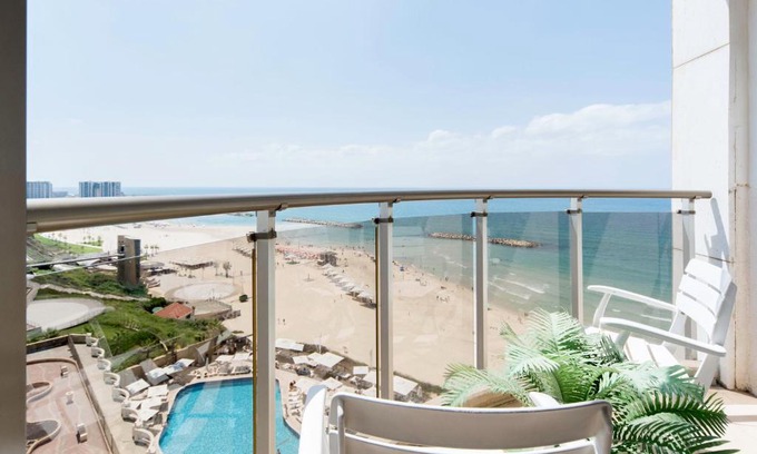 Herzliya Pituach Apartment | Sea&Sun Beach Herzlia