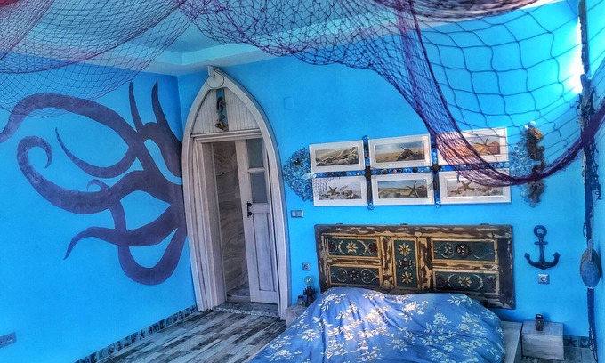 Eceabat House | Sea -themed 1 bedroom luxury studio sleeps 2, among olive grove
