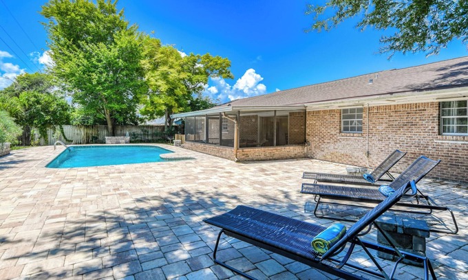 St. Augustine House | Sea Turtle- Heated Pool & King Beds Near: Amphitheatre, Historic Downtown, Beach