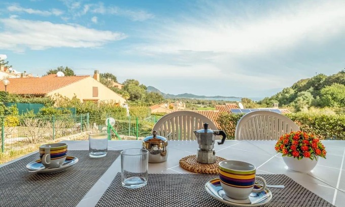 Costa Rei House | [Sea view- 5 minutes from the beach] Garden, Wi-Fi, bbq