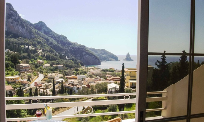 Agios Gordios Apartment | Sea view apartment