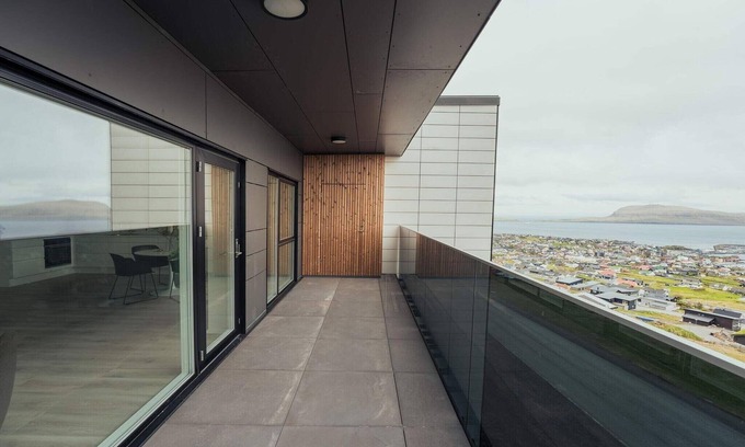 Torshavn House | Sea-view apartment in prime area