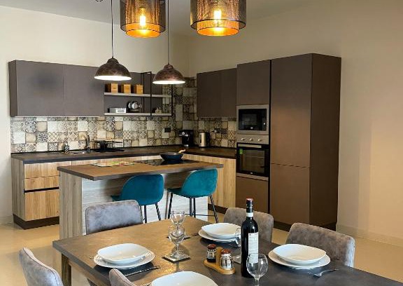 Marsalforn Apartment | Sea-view Apartment in Marsalforn