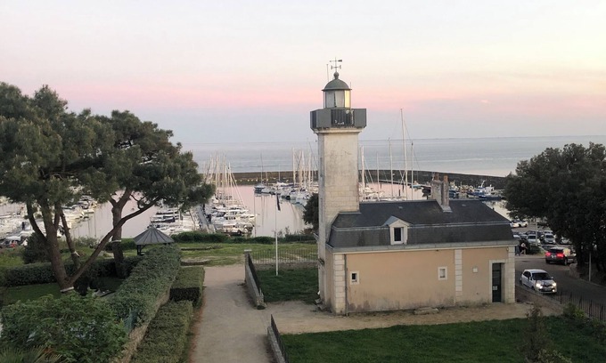 Loire-Atlantique Apartment | SEA VIEW APARTMENT PLAGE DE LA NOEVEILLARD
