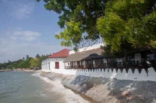 Mazizini Hotel | Sea View Beach Hotel