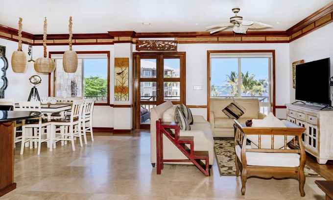 San Pedro Condo | Sea View Condo 21 - 2 Bedroom - Pool/Tours/Bar
