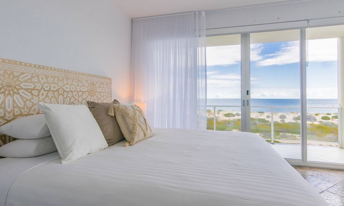 West Beach House | Sea View/Family/Beach Access/4 Bed/3 Bath