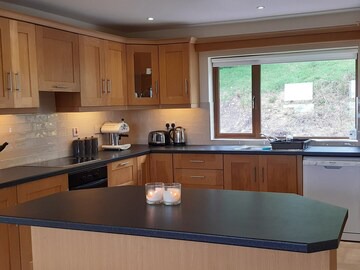 Drimoleague House | Sea View Holiday Home Castlecove in Castlecove