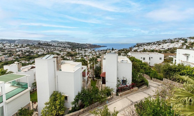 Gundogan Apartment | Sea View Huge Private Villa With Terrace in Bodrum