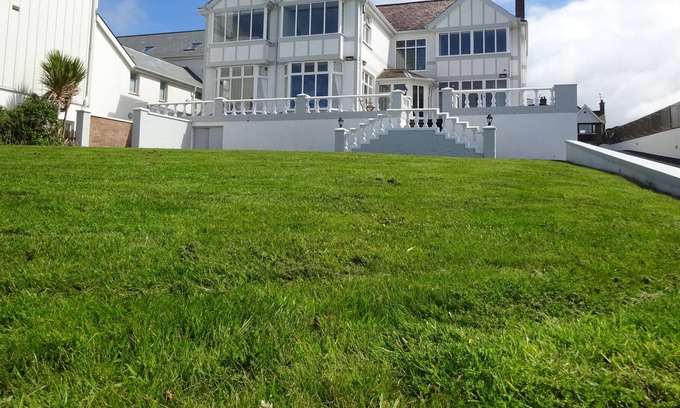 Portstewart House | Sea View Strand House
