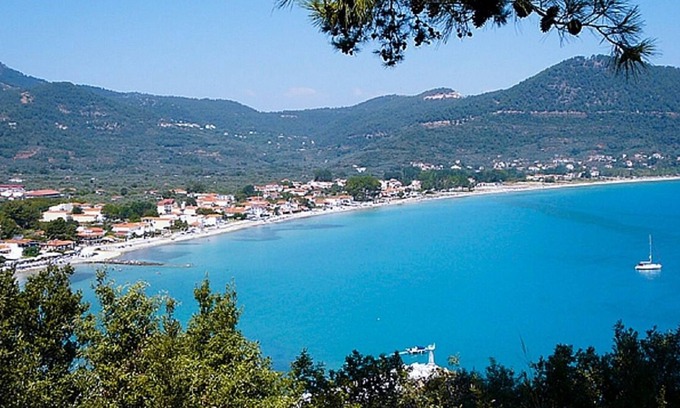 Chrisi Ammoudia Apartment | Sea View Studio with A/C, only 300 Meters from the Beach !