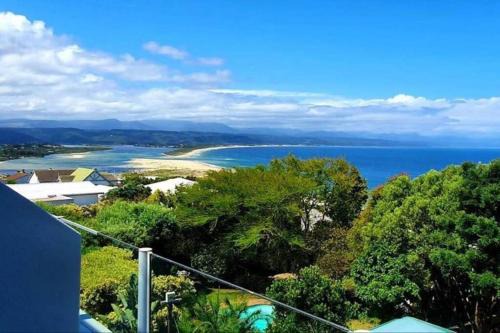 Plettenberg Bay Apartment | Sea View Sun Centre