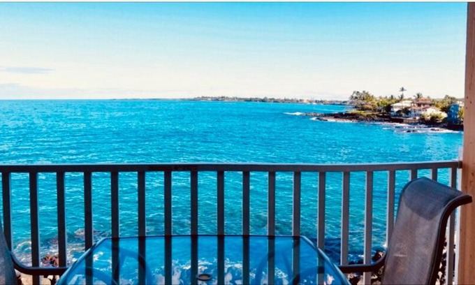 Kailua-Kona House | Sea Village 2nd floor Direct Oceanfront unit with extensive upgrades