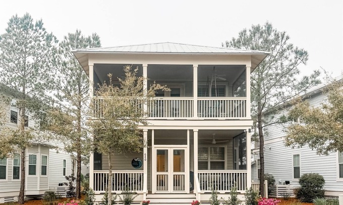 Santa Rosa Beach House | Sea You Soon NatureWalk - 3 Kings, 6 seater Golf Cart, 6 Bikes and Tesla charger