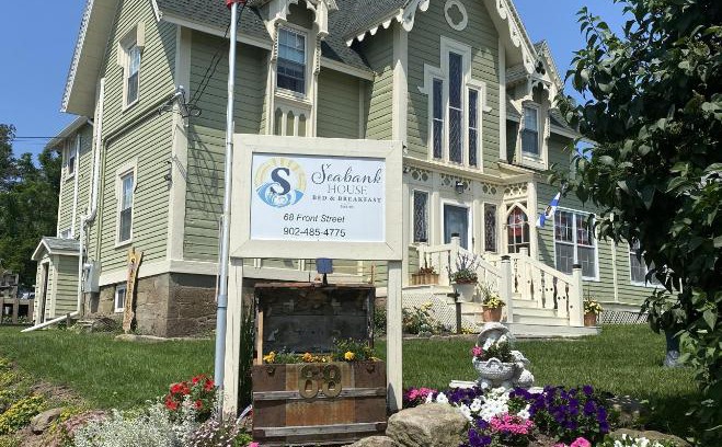 Pictou Bed & Breakfast | Seabank House Bed and Breakfast Ahoy