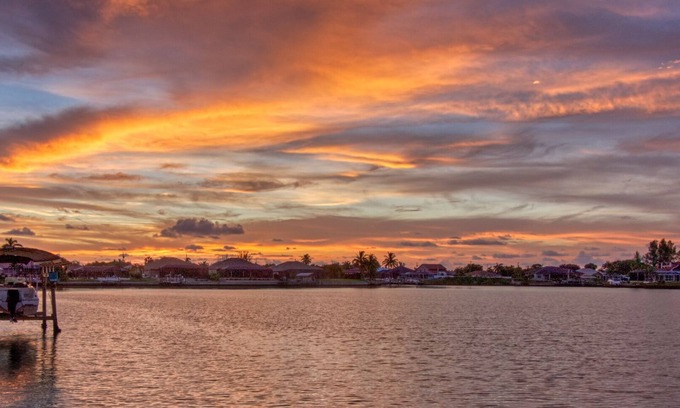 Pelican Villa | SEABIM Villa MAJADAMA - modern, lake view, gulf access