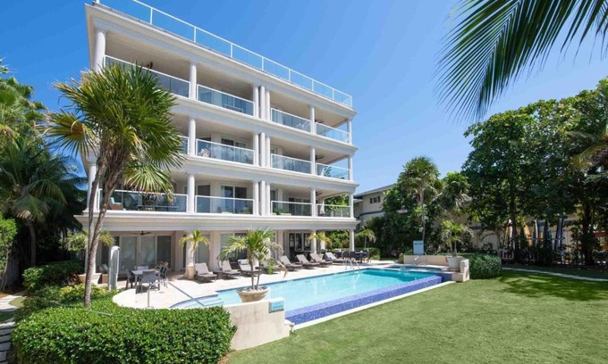 Seven Mile Beach Apartment | Seabreeze #8 by Grand Cayman Villas & Condos