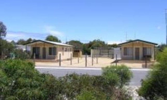 Warrenben House | Seabreeze Accommodation sleeps 4 . Minimum 2 night stay