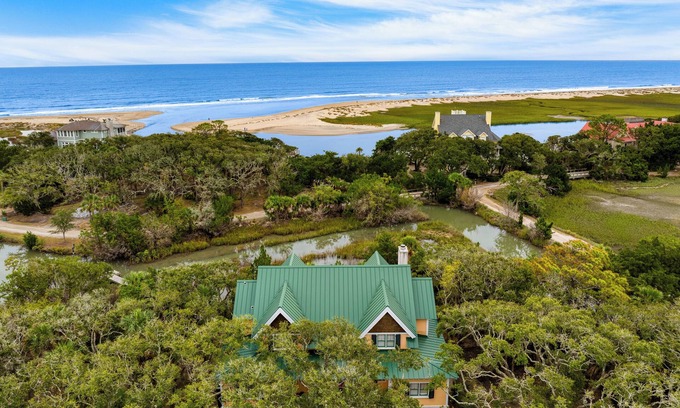 Edisto Island House | Seaclusion by AvantStay | Walk to the Beach