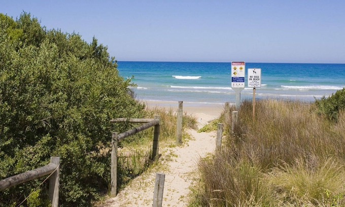 Separation Creek House | Seaclusion - Private Access To Beach Pet Friendly