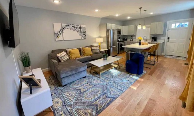 Kittery House | Seacoast Escape