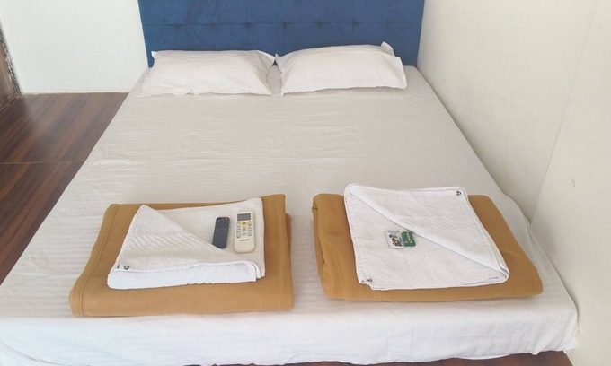 Harnai Hotel | Seadeck Homestay