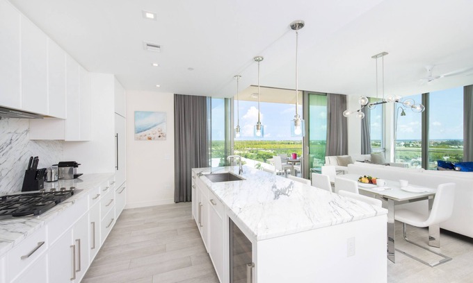 Bodden Town Condo | Seafire Residence N703