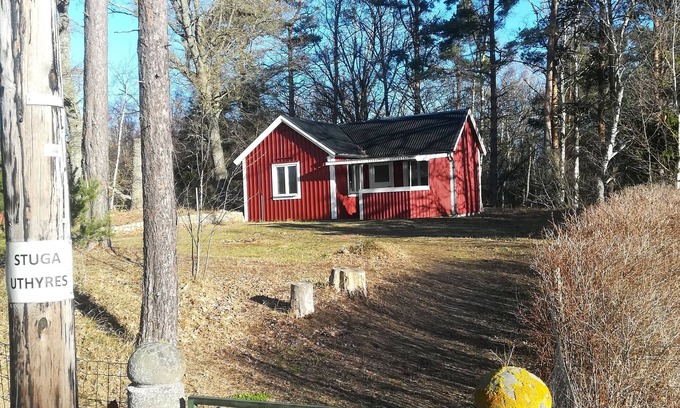 Jamjo Cabin | Seafront cottage for the small family. Meeresnahes Ferienhaus.